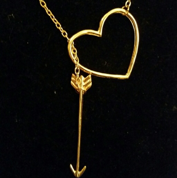 3/$30 NWT Heart and arrow gold chain necklace - Picture 2 of 3