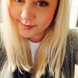 Meet your Posher, Jenny