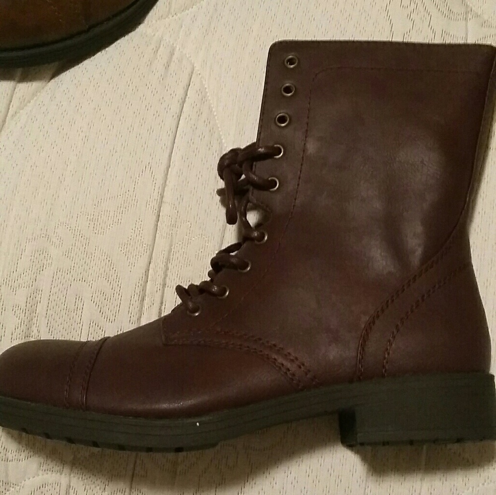 Brash Deejay lace up boots