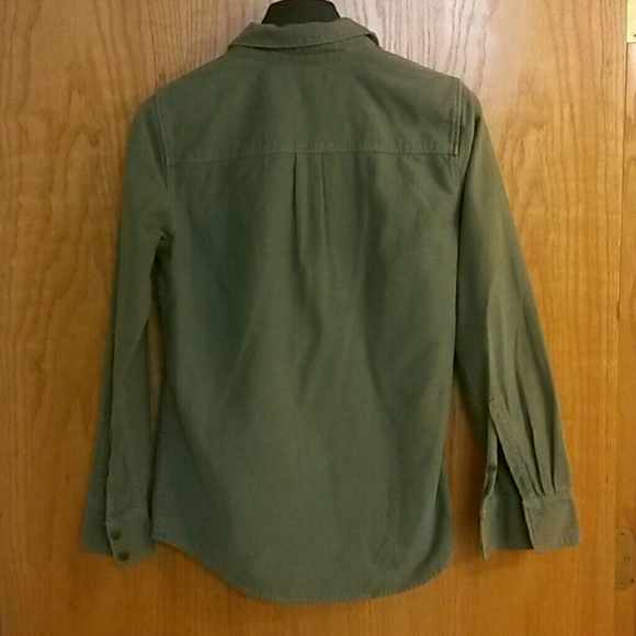 J.Crew Boyfriend Fatigue shirt - Picture 3 of 3