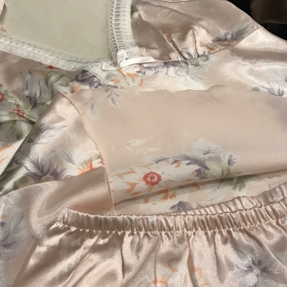 (Various Patterns) Cami and Shorts Set - Picture 3 of 3