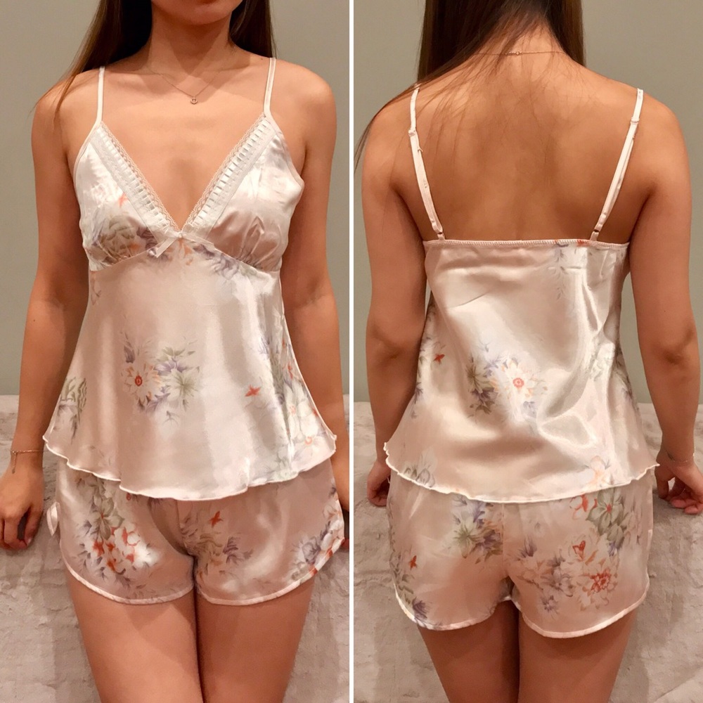 (Various Patterns) Cami and Shorts Set - Picture 2 of 3