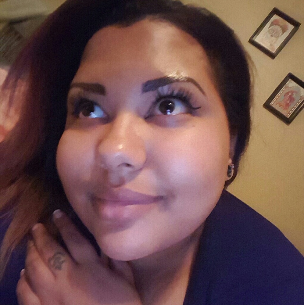 Meet your Posher, Kiya