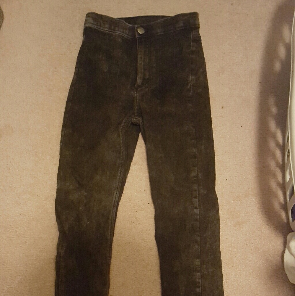 URBAN Outfitters Highwaist Faded Black Jeans