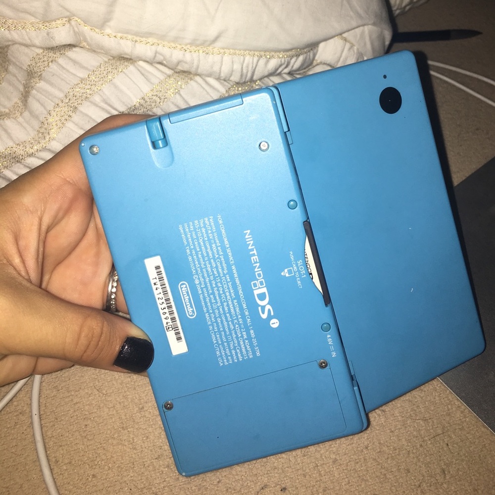 Nintendo DSi - Picture 3 of 3