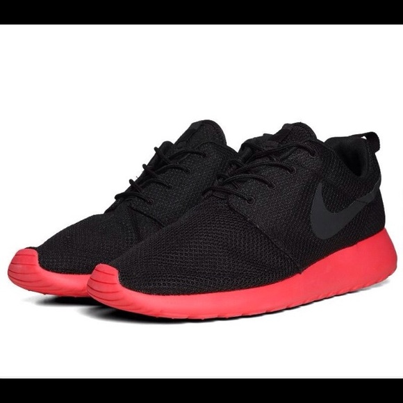 Nike Other - ▪️Nike Rosherun▪️Black Anthracite/🚨Siren Red🔺‼️