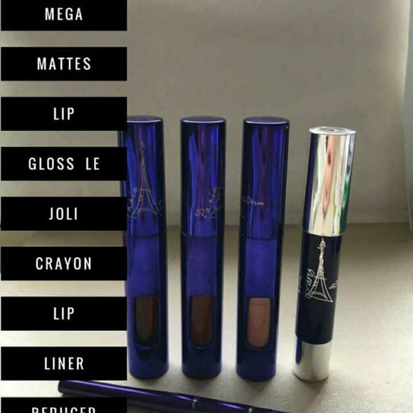 Makeup - Picture 2 of 2