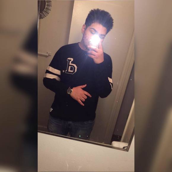 Meet your Posher, Alex - Picture 1 of 1