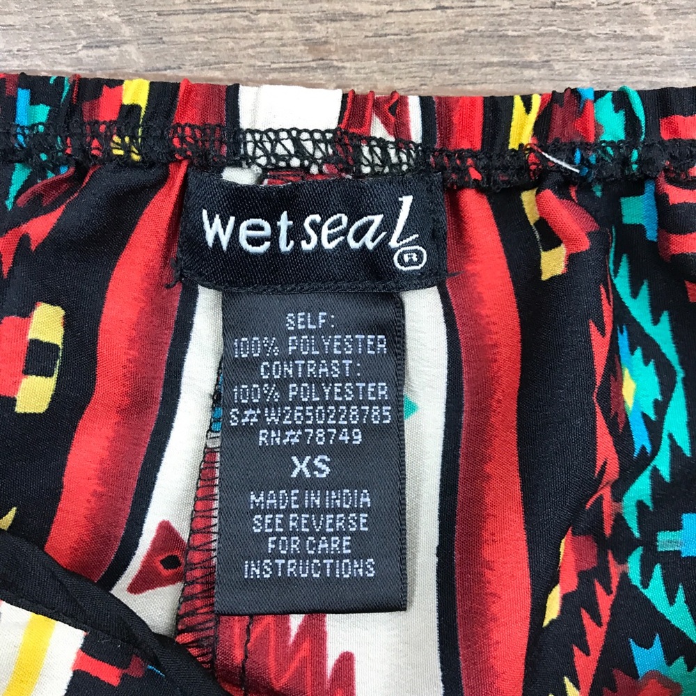 Wet Seal Native Print Shorts - Picture 2 of 3