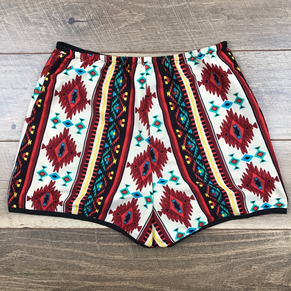 Wet Seal Native Print Shorts - Picture 3 of 3