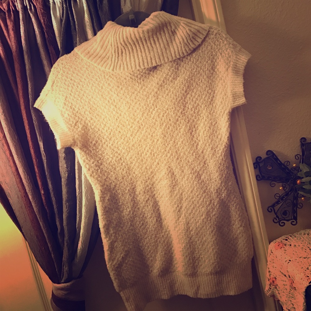 ❤️Beautiful Tunic❤️ - Picture 2 of 3