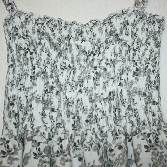 ⚡PRICE DROP⚡ Pink/White/Gray Floral Sundress NWT - Picture 5 of 8
