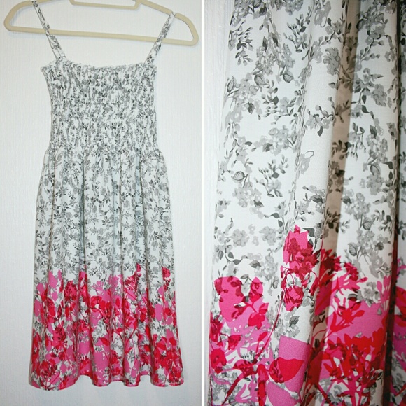 ⚡PRICE DROP⚡ Pink/White/Gray Floral Sundress NWT - Picture 7 of 8