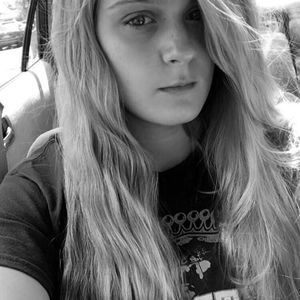 Meet your Posher, Claire