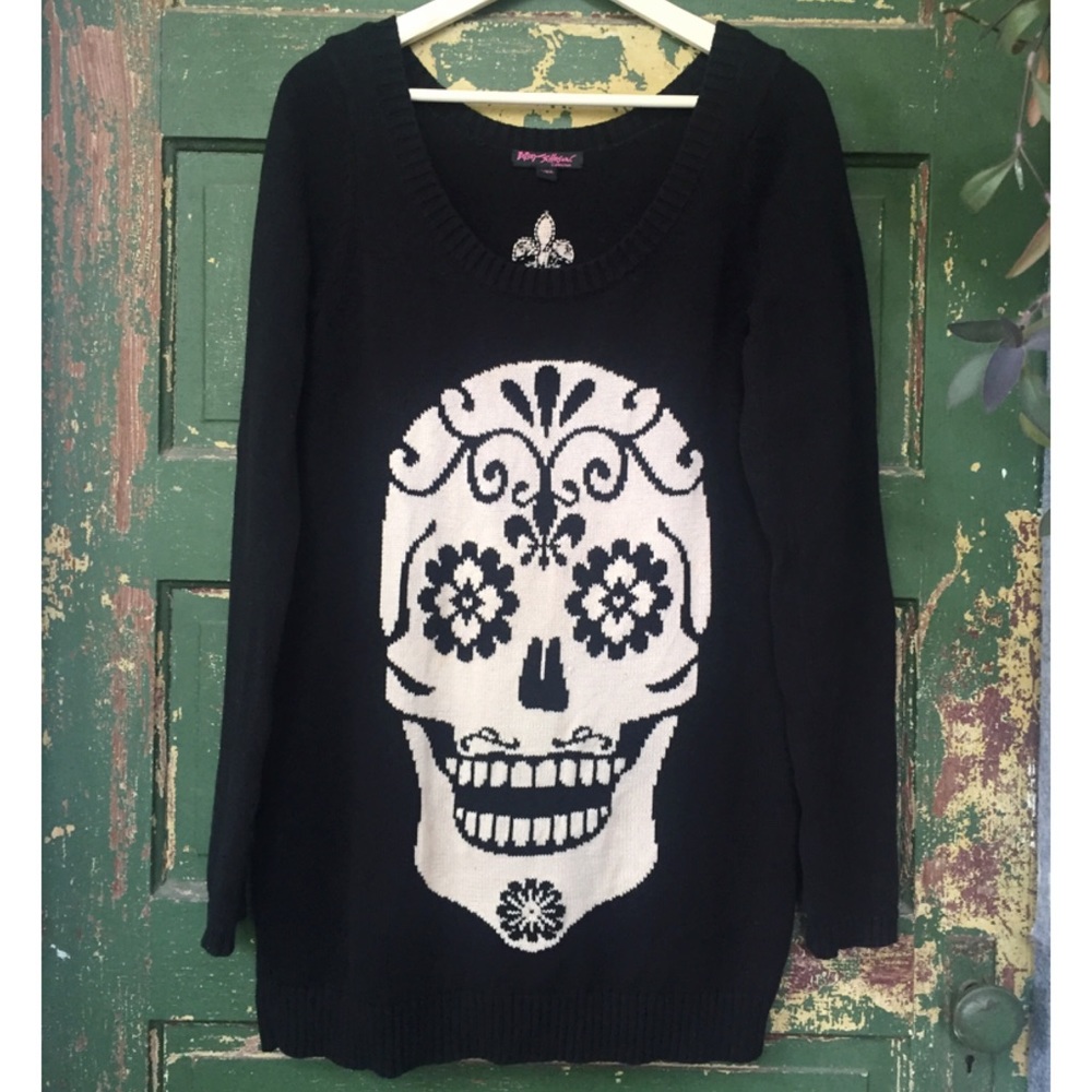 ❌sold❌Betsey Johnson Sugar Skull Sweater