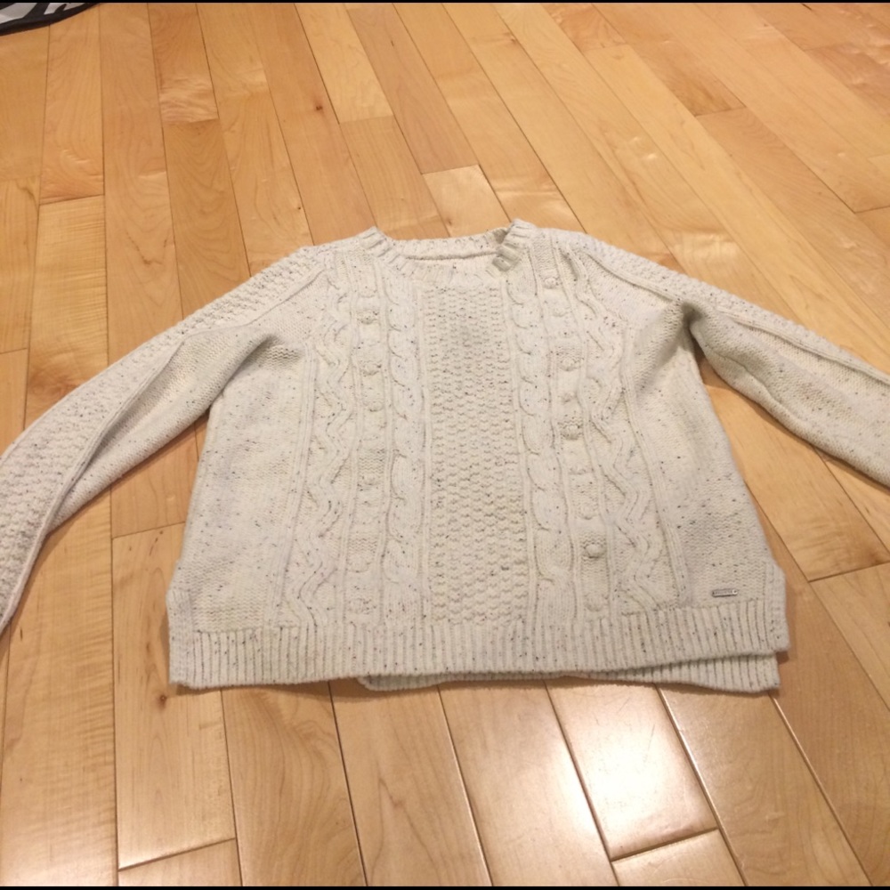 Hollister sweater