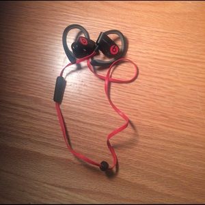 Powerbeats 2 wireless