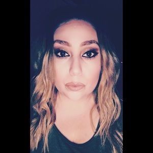 Meet your Posher, Fatima