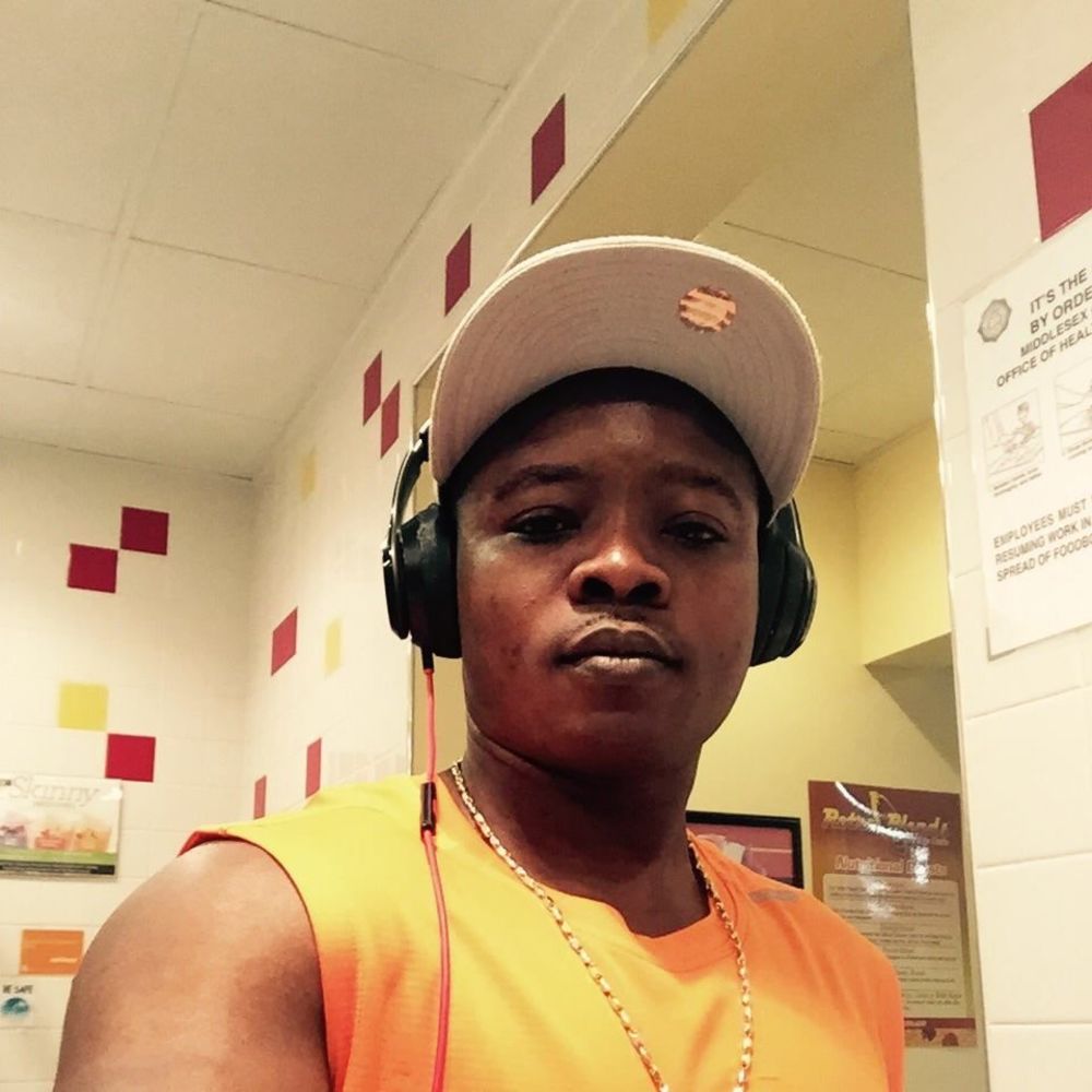 Meet your Posher, Adeleke