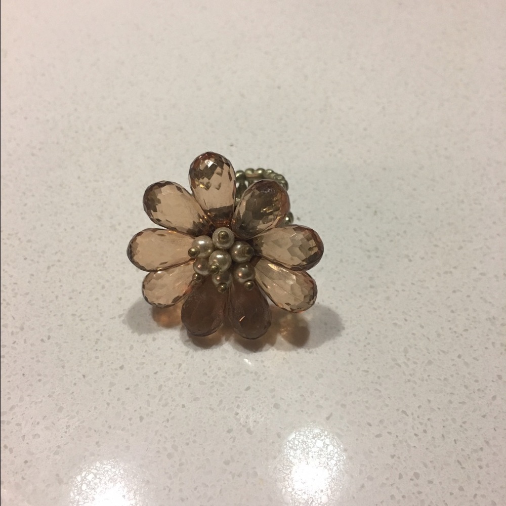 Flower Ring - Picture 2 of 3