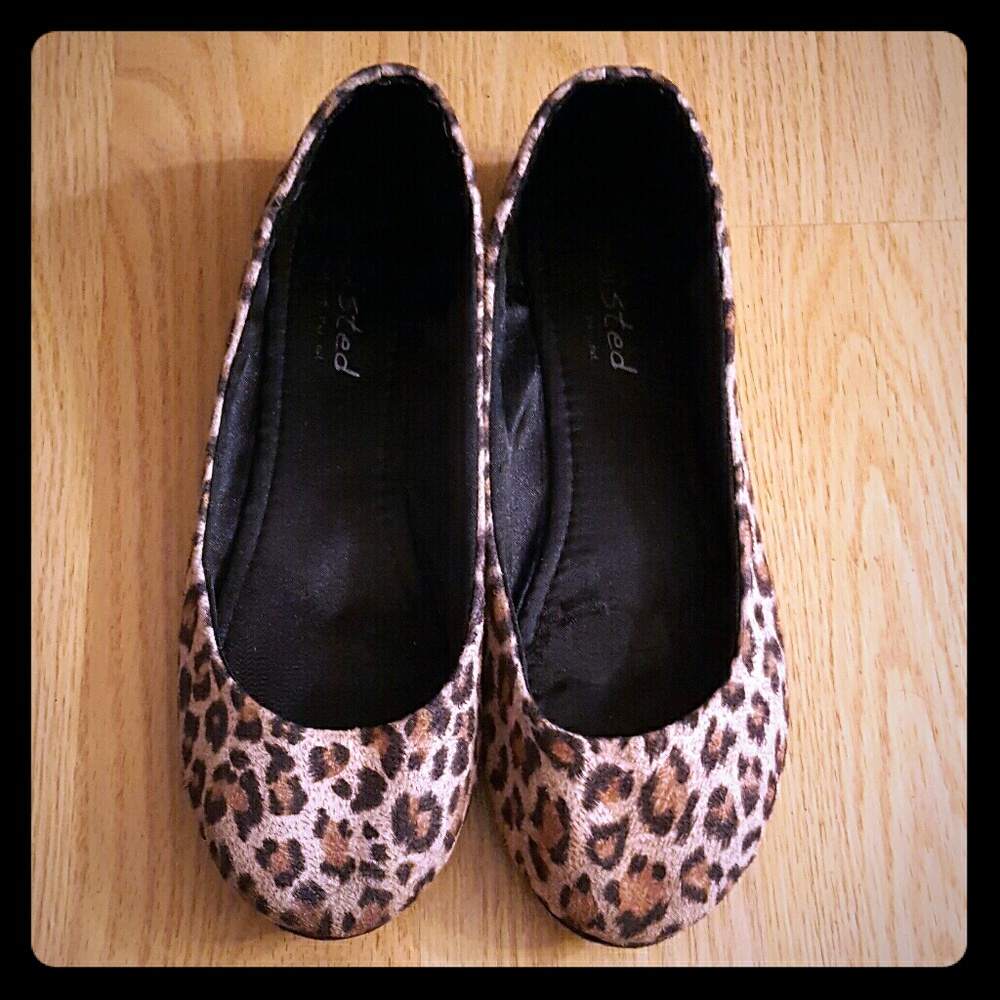 Leopard Print Flats