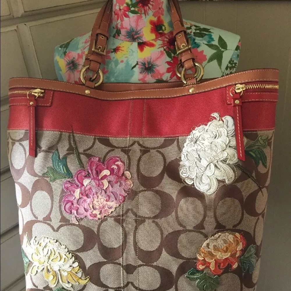 COACH LTD ED Floral Appliqué Large Travel Tote NWT