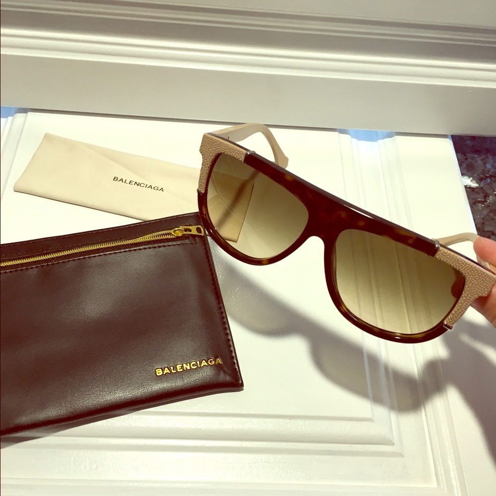BRAND NEW Balenciaga aviator wayfarer sunglasses