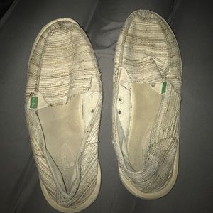 SANUKS CREAM BEIGE WITH BROWN STRIPES