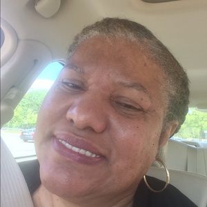 Meet your Posher, Beverly