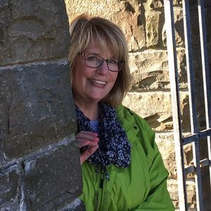 Meet your Posher, Carrie