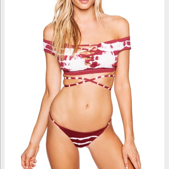 Brand new super cute off the shoulder bathing suit - Picture 4 of 4