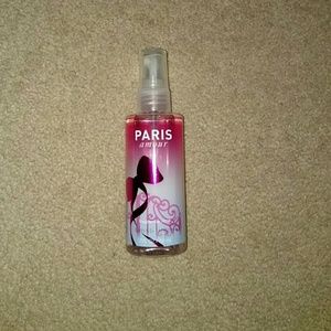 Bath and body Paris amour perfume