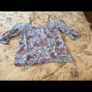 Ladies keyhole shirt