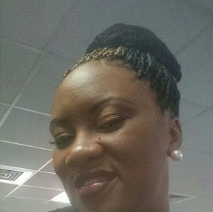 Meet your Posher, Davida