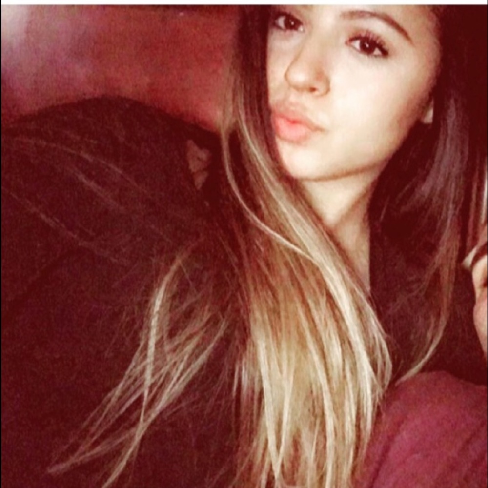 Meet your Posher, Marina