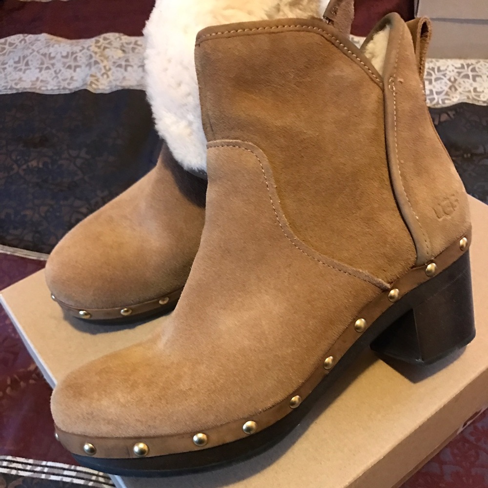 Boots - Picture 2 of 4