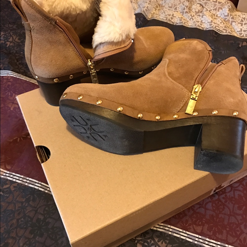 Boots - Picture 4 of 4