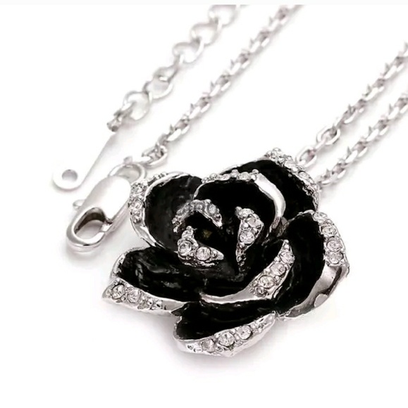 ✨SALE!✨CC Camellia Swarovski Necklace✨ - Picture 2 of 3