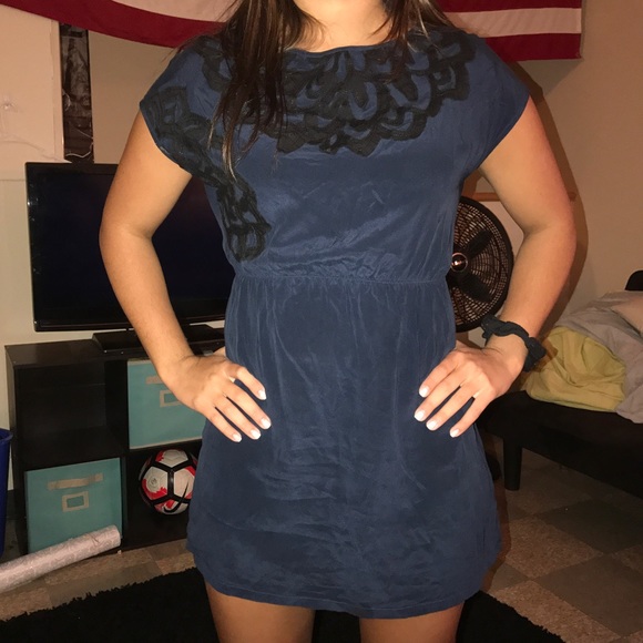 Navy blue dress with black lace design - Picture 1 of 2
