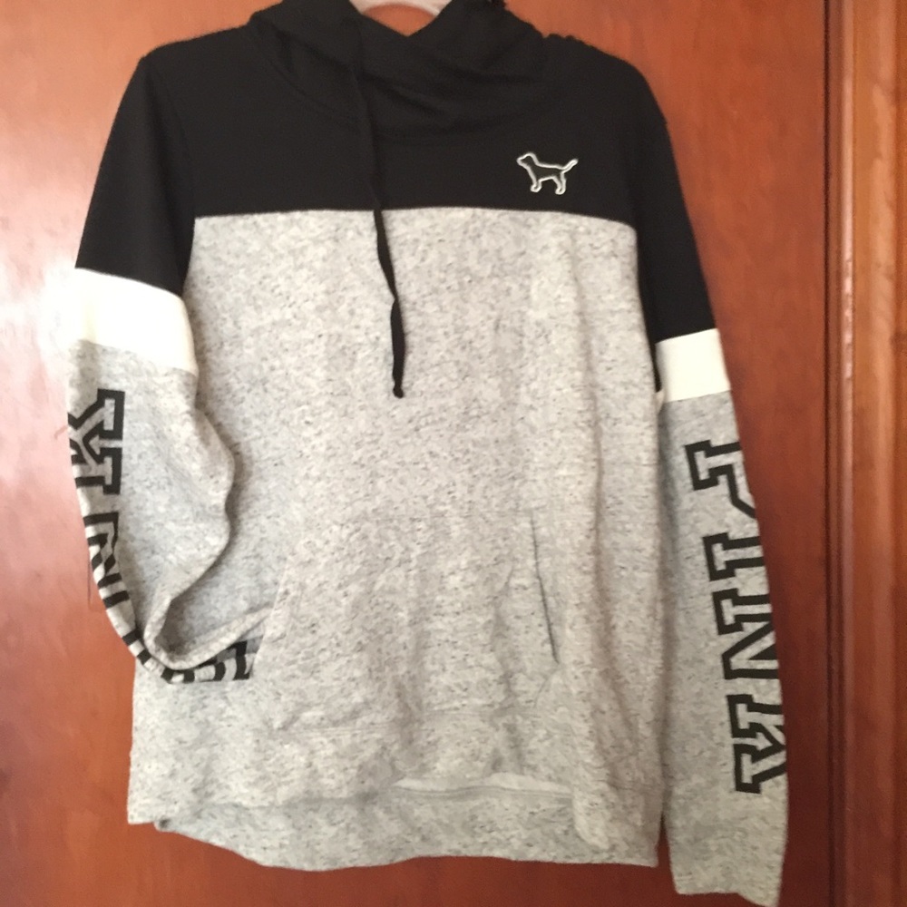 VS PINK Hoodie⭐️
