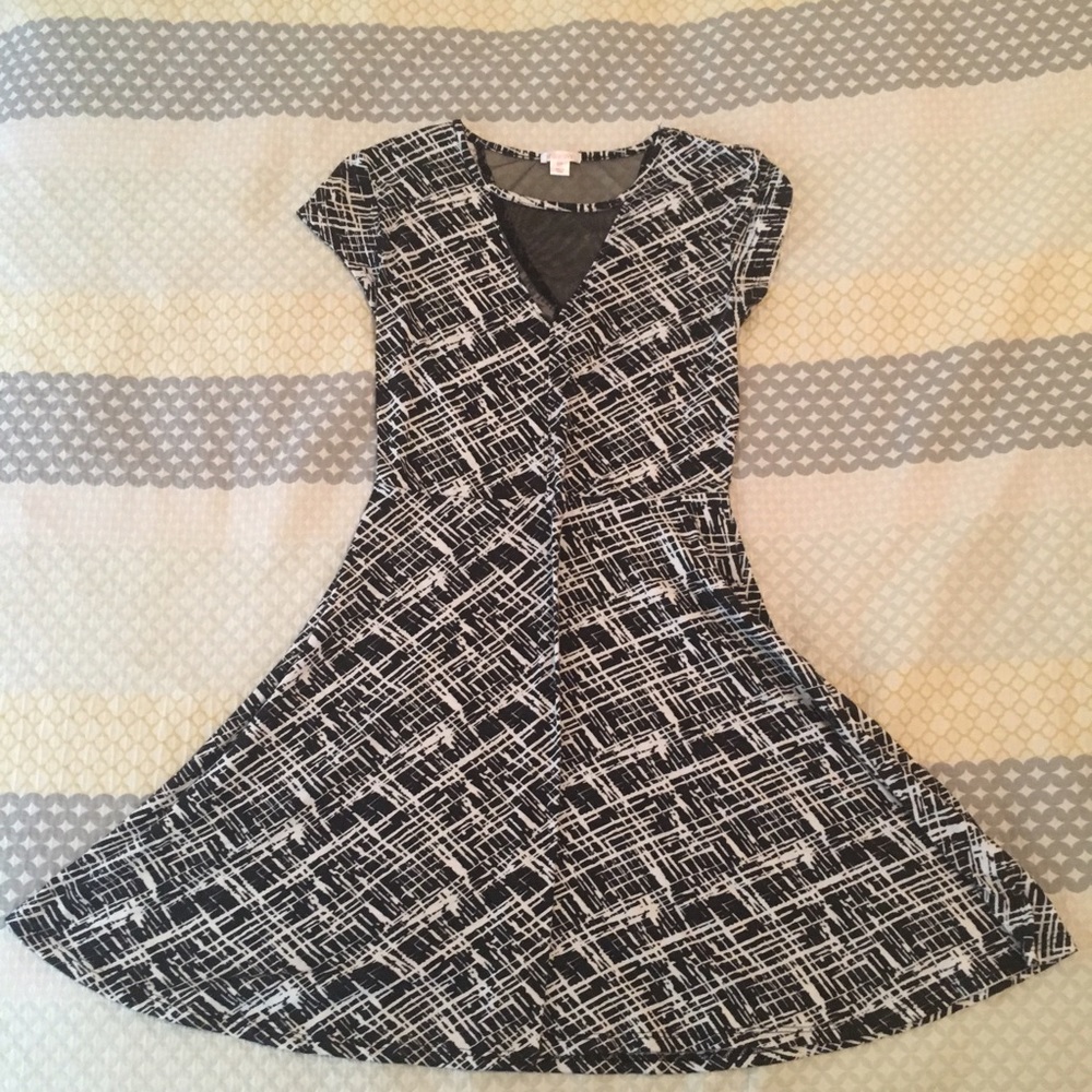 Xhiliration Small Geometric Pattern Dress