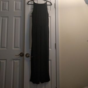 Cute maxi dress with geometrical front