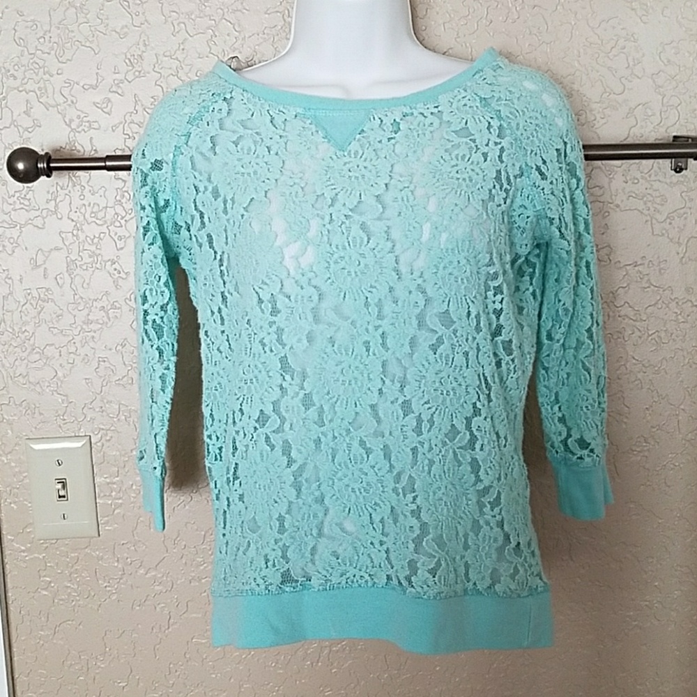***SALE*** Lace spring top