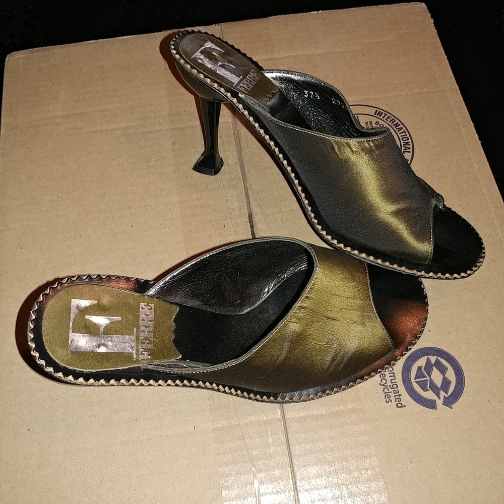 Italian made FERRE brand slip on heels