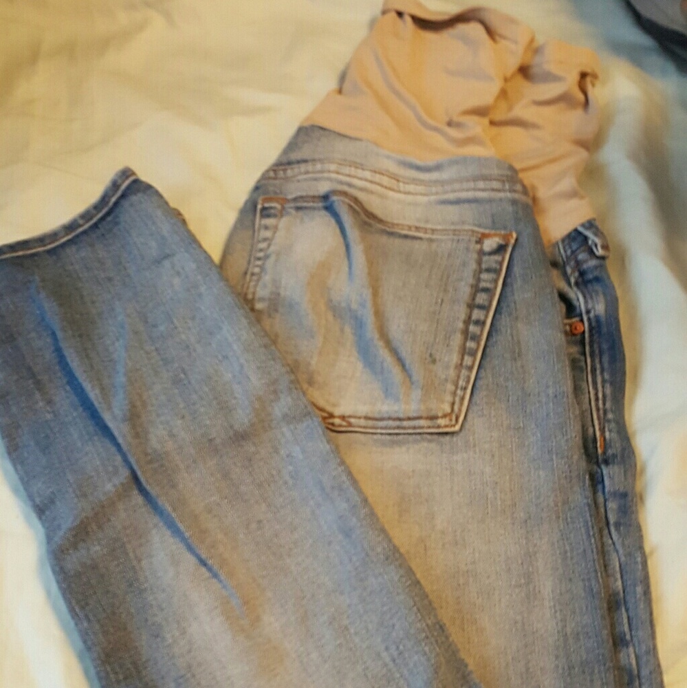 GAP Maternity skinny jeans