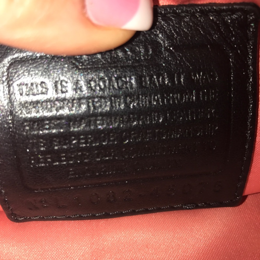 AUTHENTIC Coach Crossbody - Picture 4 of 4