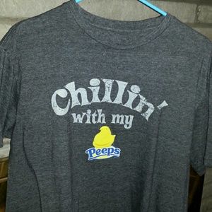 Chillin'  With my Peeps T-shirt Size Large