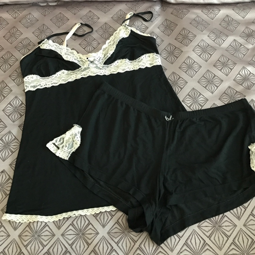 Victoria's Secret came set