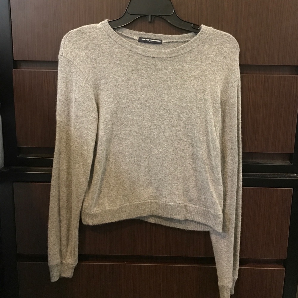 Brandy Melville sweater