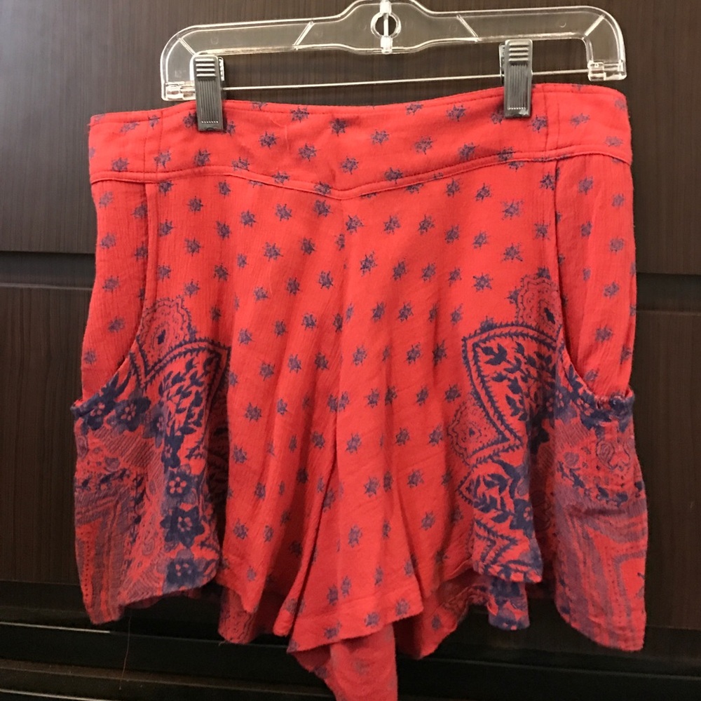 Free people printed shorts good condition